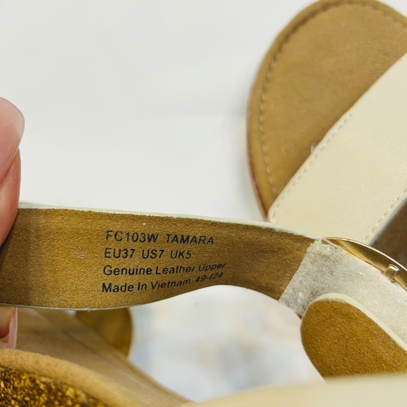 Aetrex Tamara Orthotic Asym Strap Sandals. New Without Tags - Picture 6 of 9